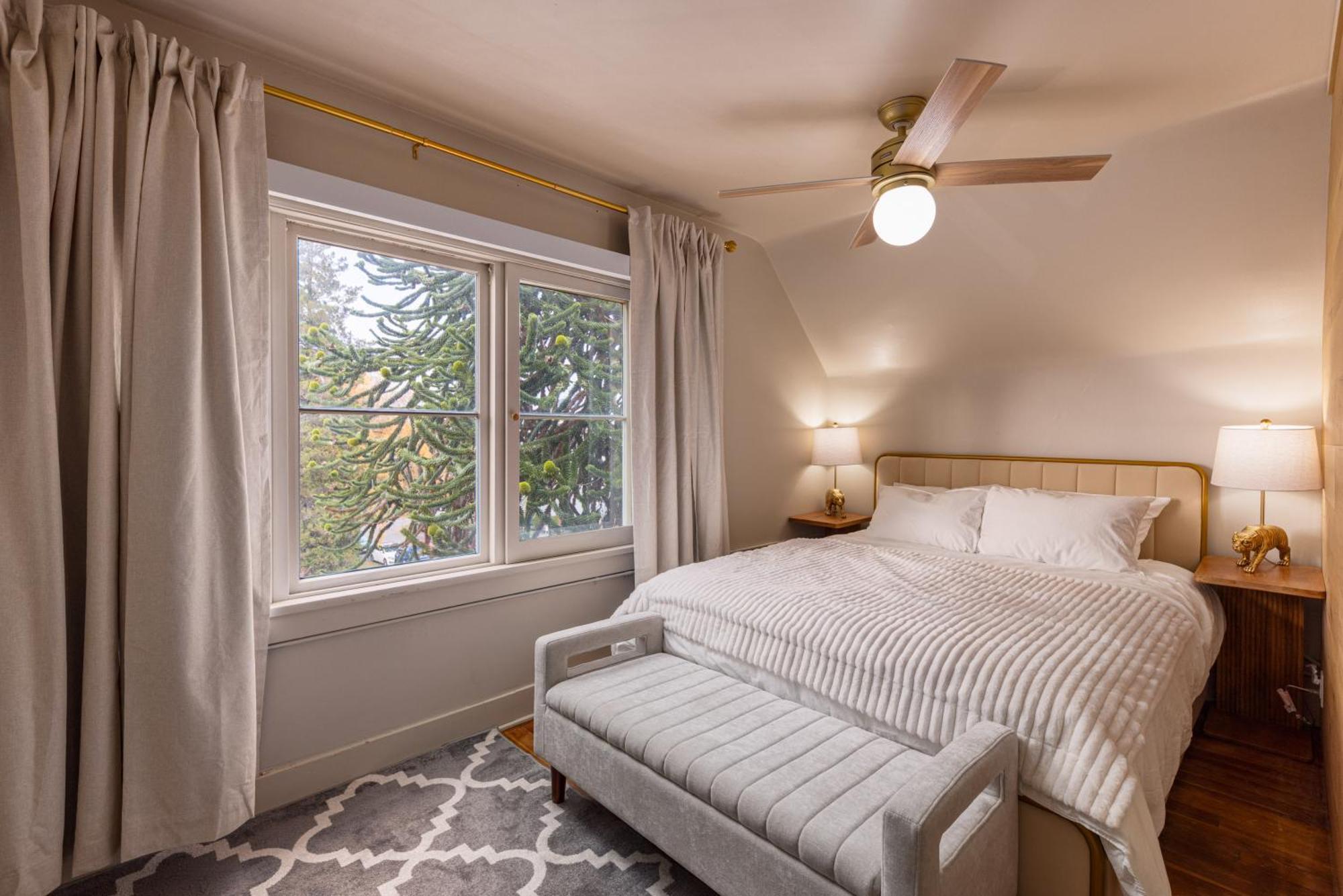 The Hunter House Bed And Breakfast Vancouver Ngoại thất bức ảnh